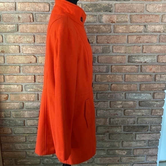 Old Navy Red Pea Coat Large EUC (Has been dry cleaned) - Picture 6 of 10